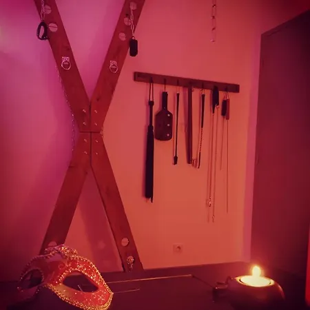 L'annexe - Appart Donjon Bdsm
